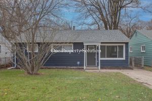 featured image of 940 Mount St #1