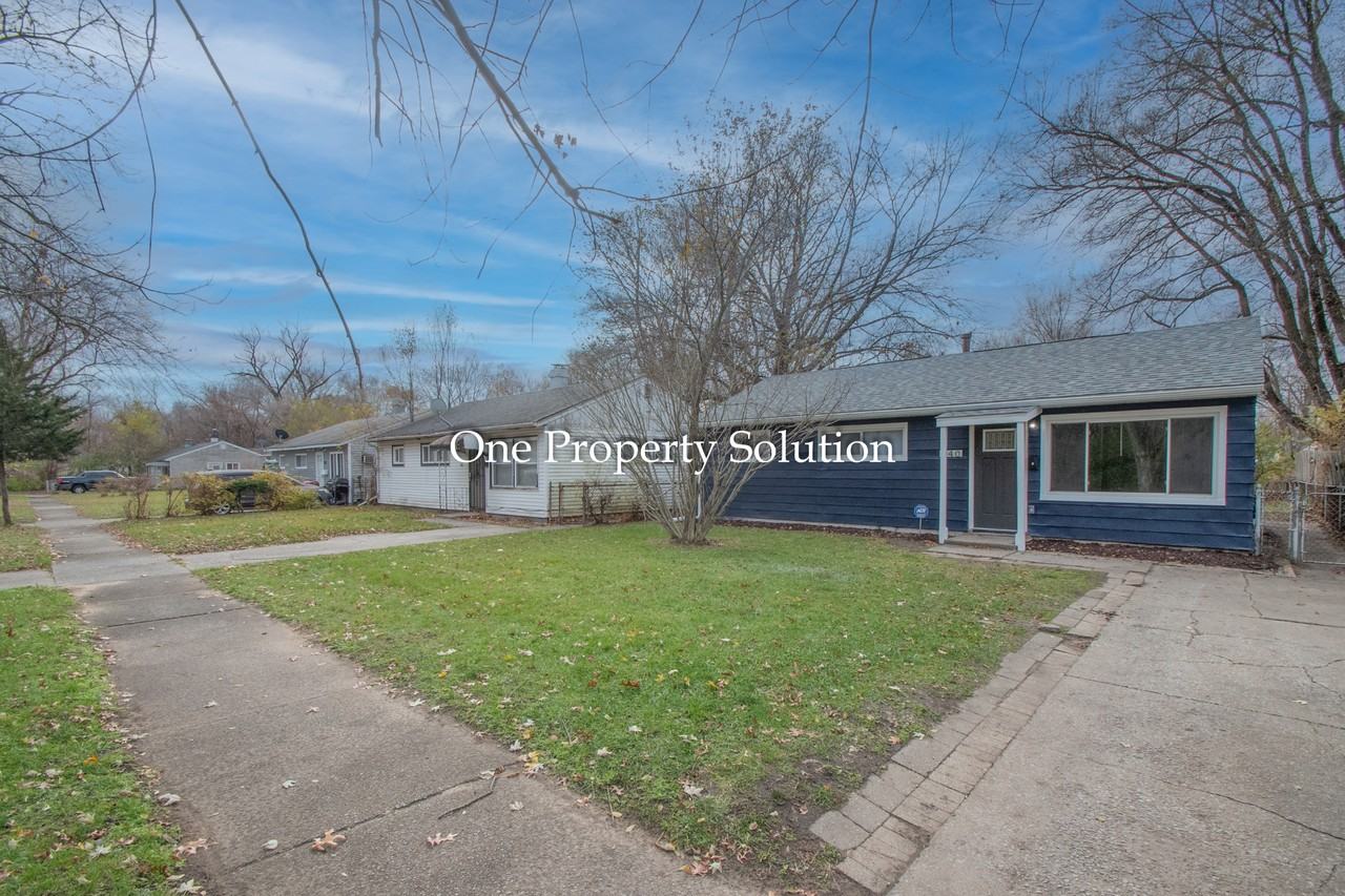 940 Mount St #1 - Photo 2 of 18