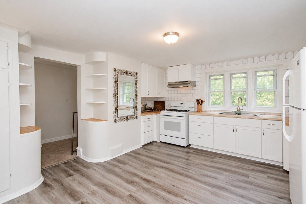 6867 N Ottawa Ave #3 - Photo 5 of 12
