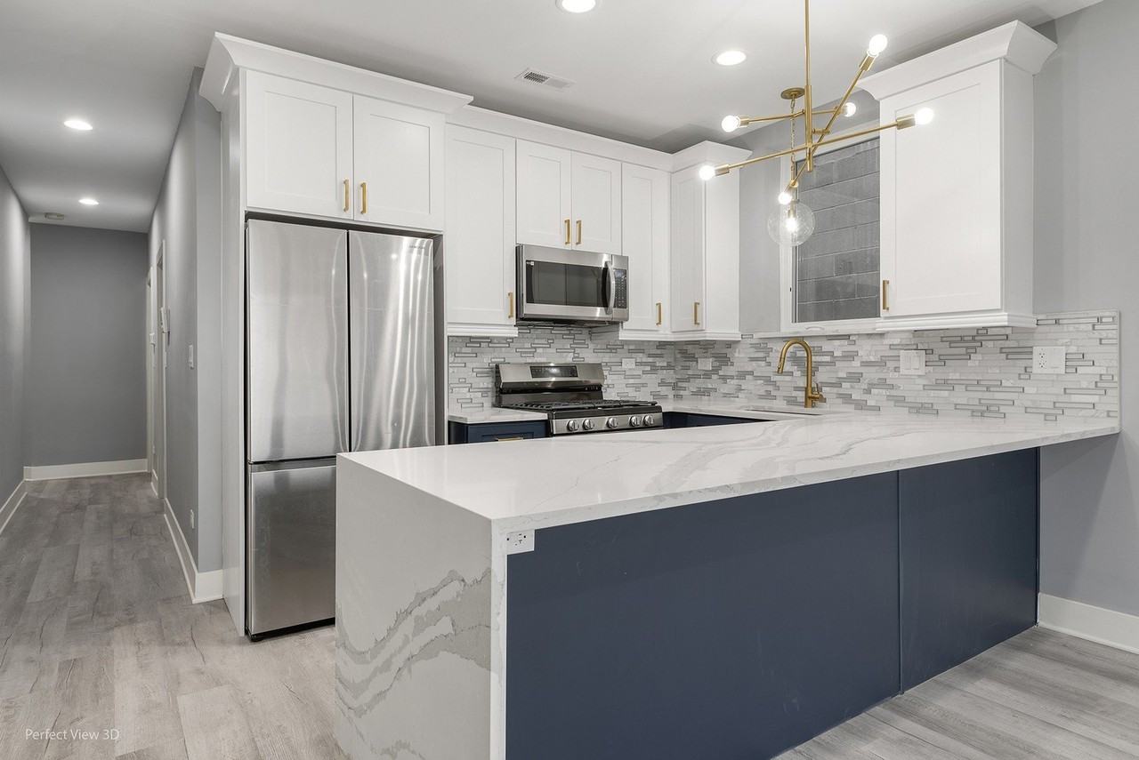 1241 S Fairfield Ave #3 - Photo 5 of 21