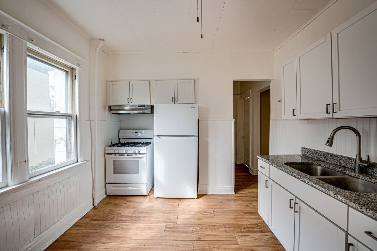 706 Mcdonough St #1 - Photo 7 of 18