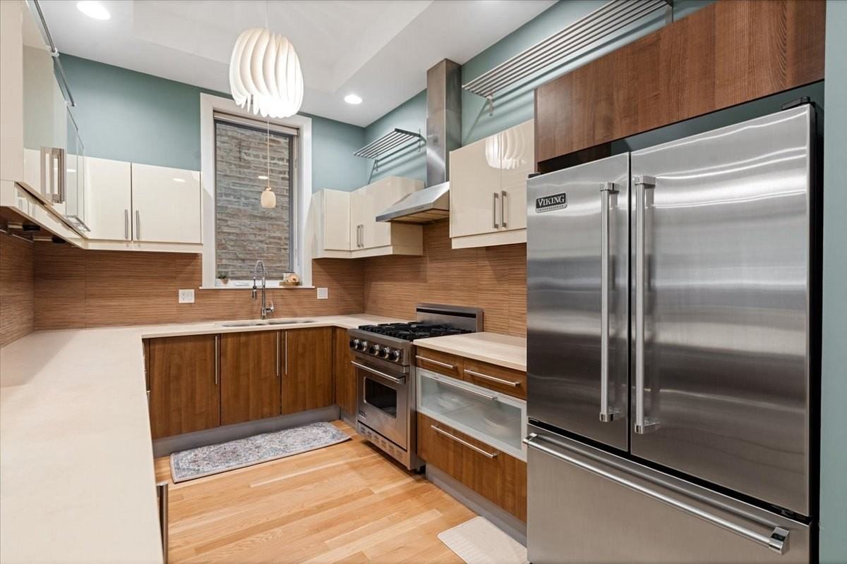 4842 N Damen Ave #1 - Photo 6 of 22