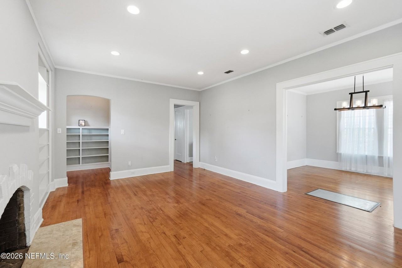 3957 Boone Park Ave - Photo 3 of 24