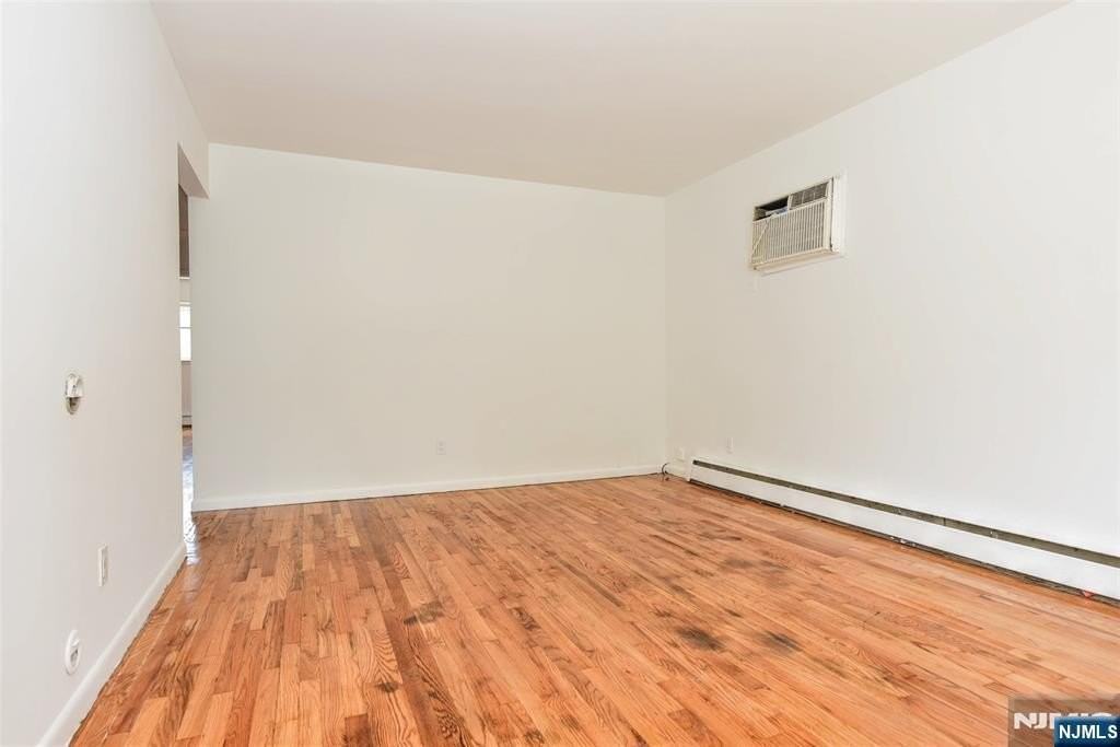 348 Westminster Pl #1 - Photo 6 of 19