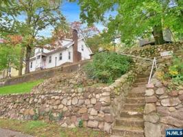 featured image of 218 Brown Ave