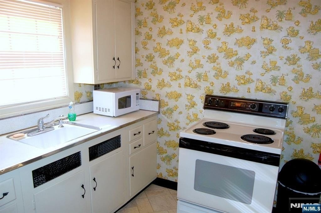 150 6th St #3 - Photo 2 of 17