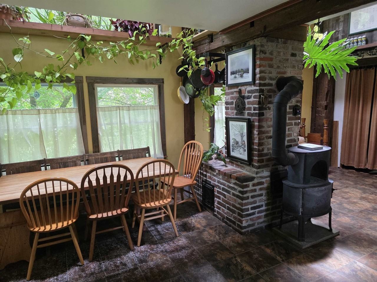 72 Depot St - Photo 5 of 18