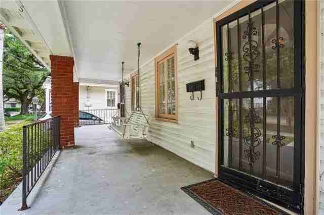 2703 Palmer Ave - Photo 3 of 29