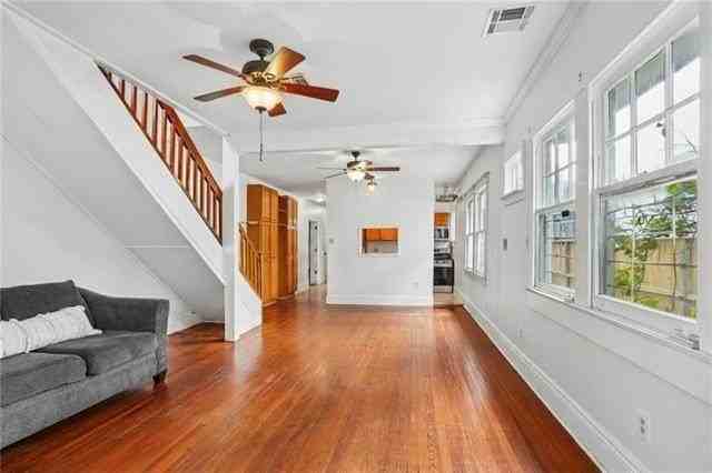 2703 Palmer Ave - Photo 5 of 29