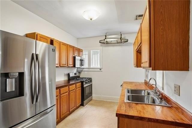 2703 Palmer Ave - Photo 7 of 29