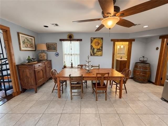714 Mehle St - Photo 5 of 22