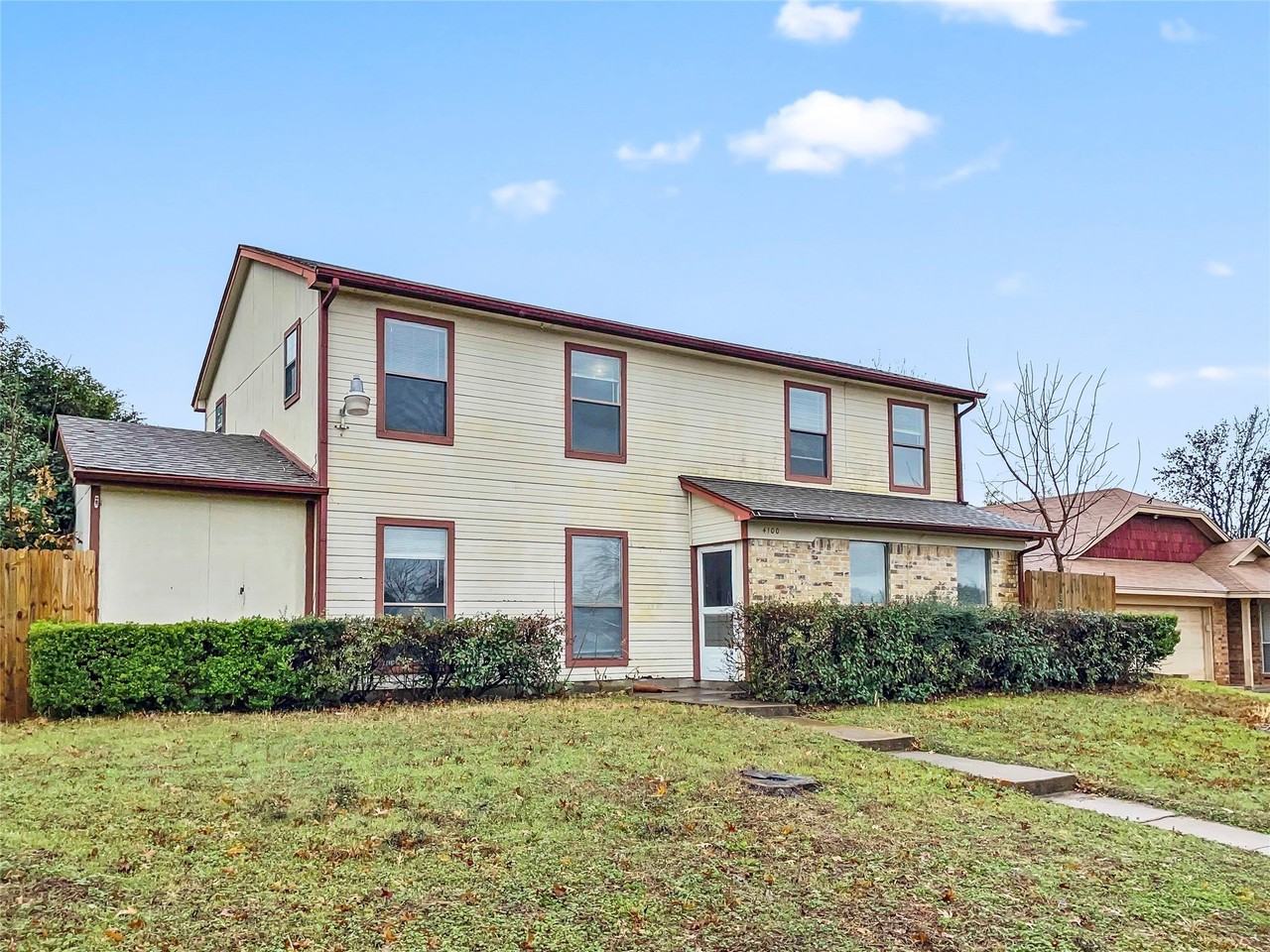 4100 Green Acres Cir - Photo 2 of 15
