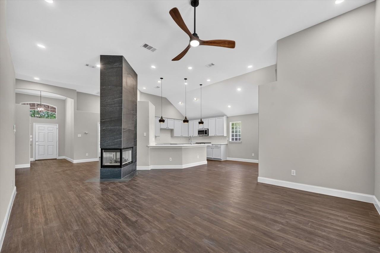 739 Kilbridge Ln - Photo 4 of 26