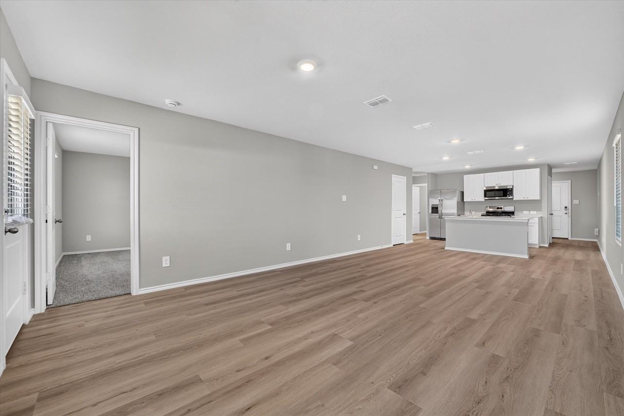 5413 Flannel Ln - Photo 6 of 28