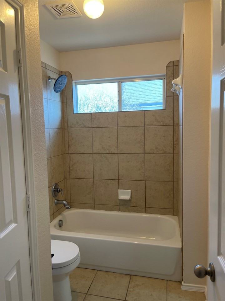 714 Crockett Dr - Photo 6 of 40
