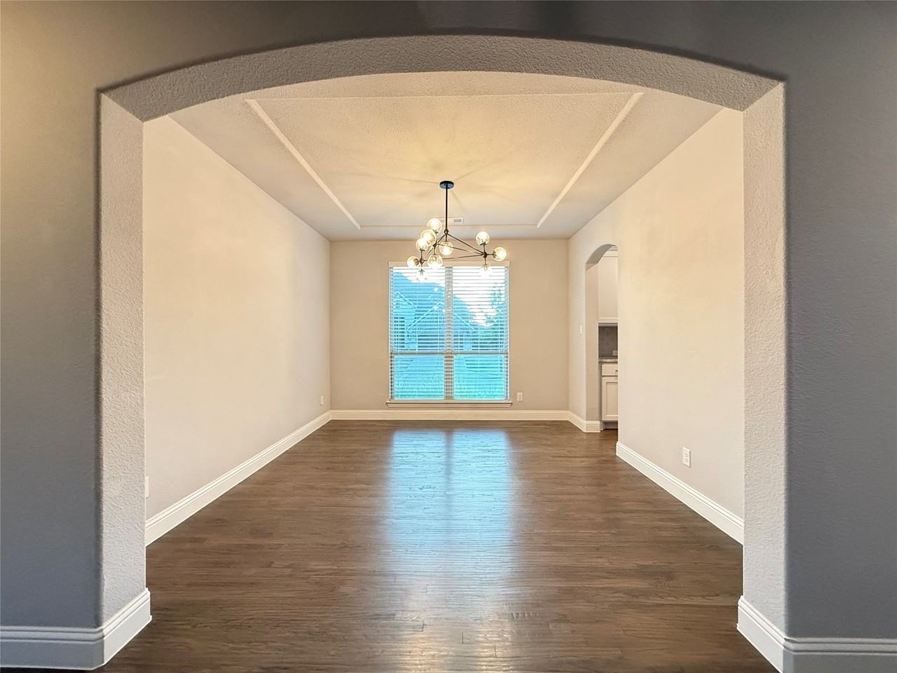 11818 Antler Dr - Photo 6 of 32