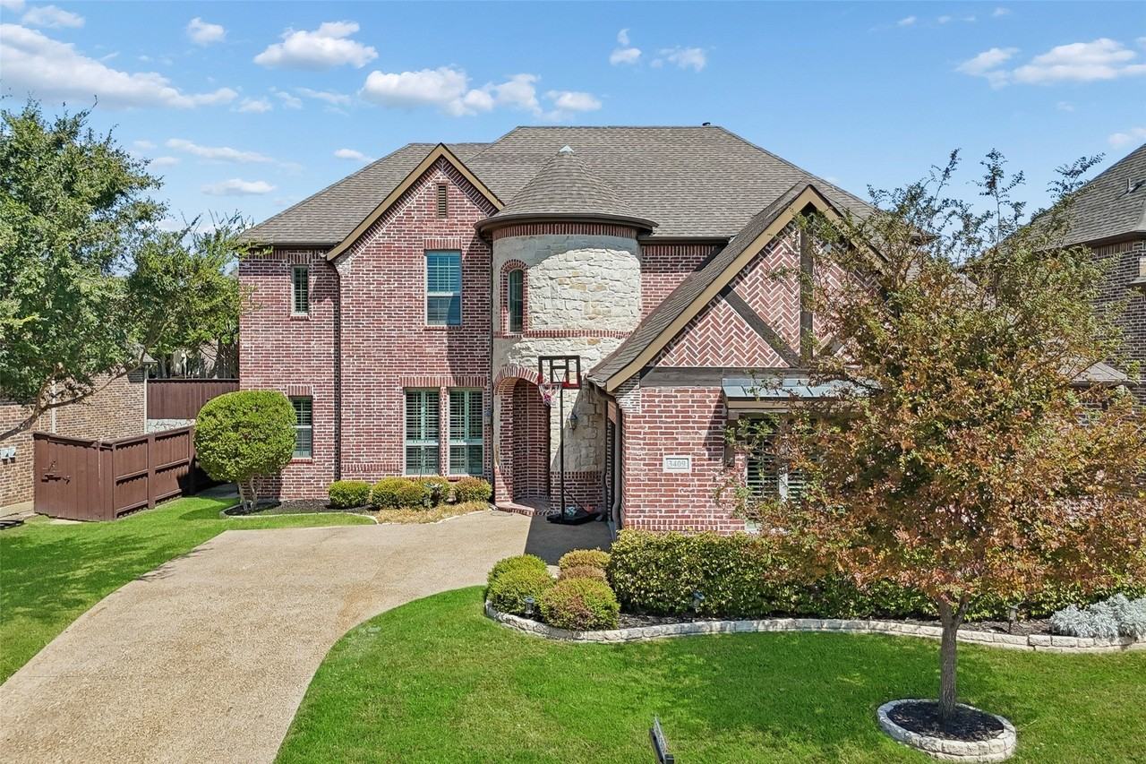 3409 Dunbar Ct - Photo 2 of 35
