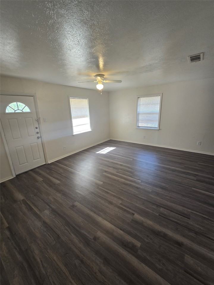 810 Lexington Dr - Photo 6 of 7