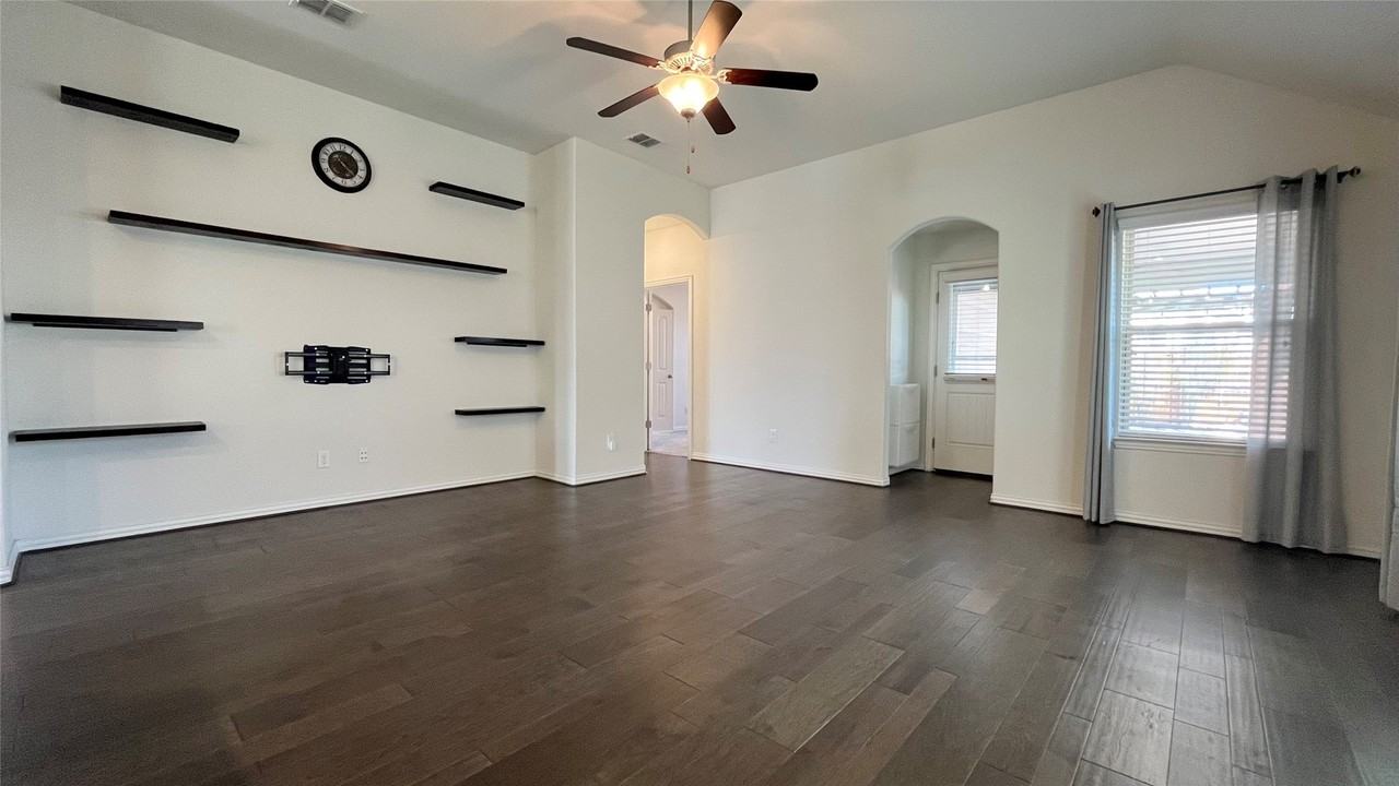 14816 Rocky Face Ln - Photo 6 of 33