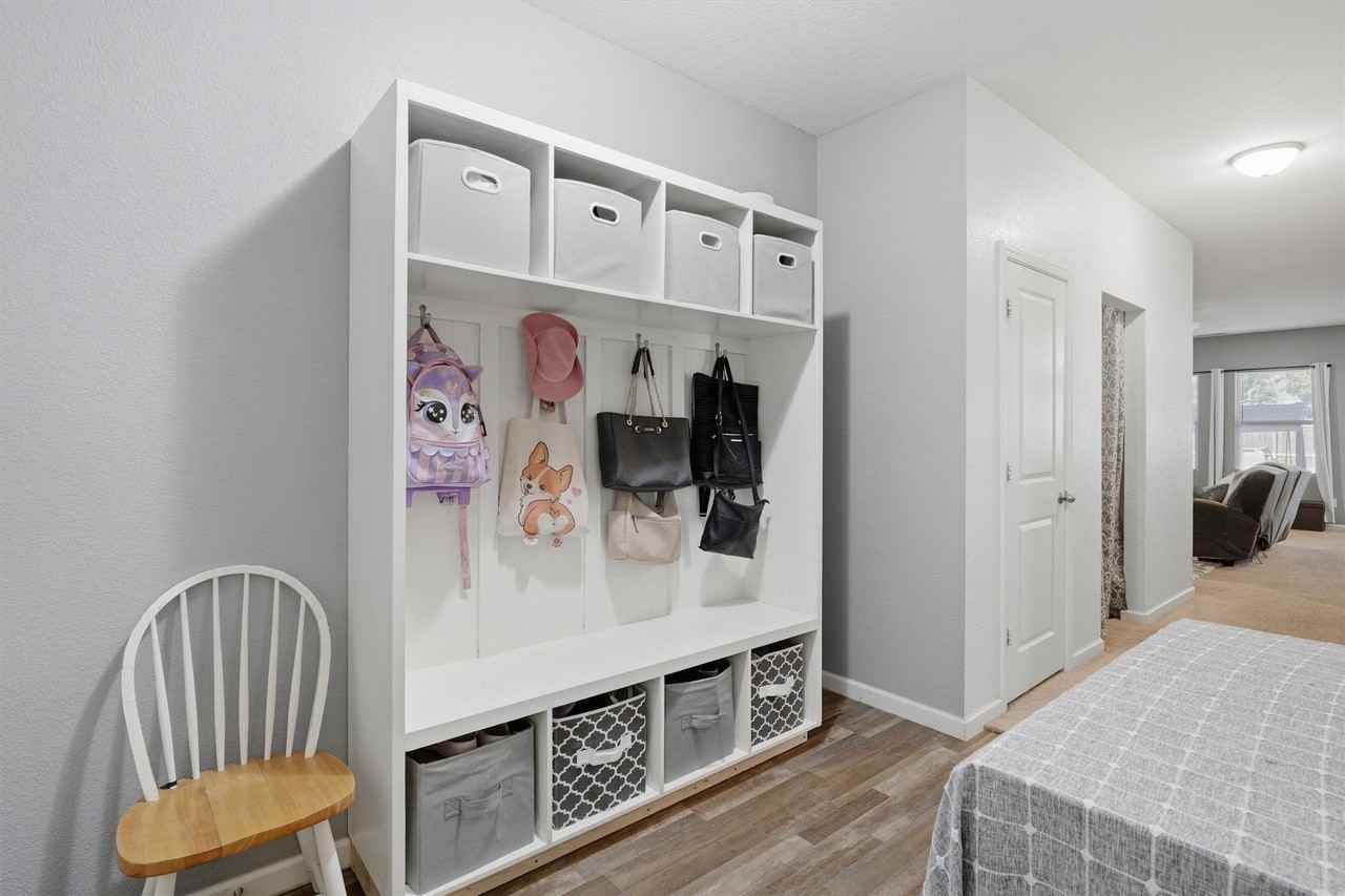 540 S Heights Dr - Photo 7 of 32