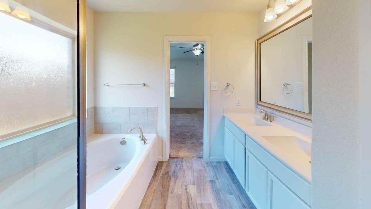 112 Acadia Ln - Photo 2 of 23