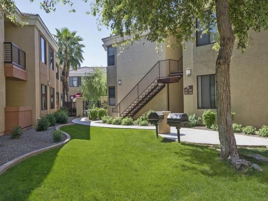 19920 North 23rd Avenue - Photo 3 of 5