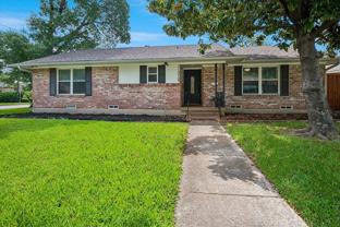 11070 Delford Cir - Photo 1 of 1