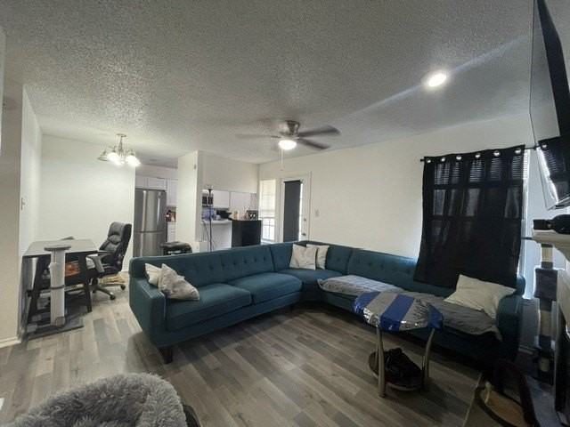 1745 Crest Grove Dr - Photo 4 of 19