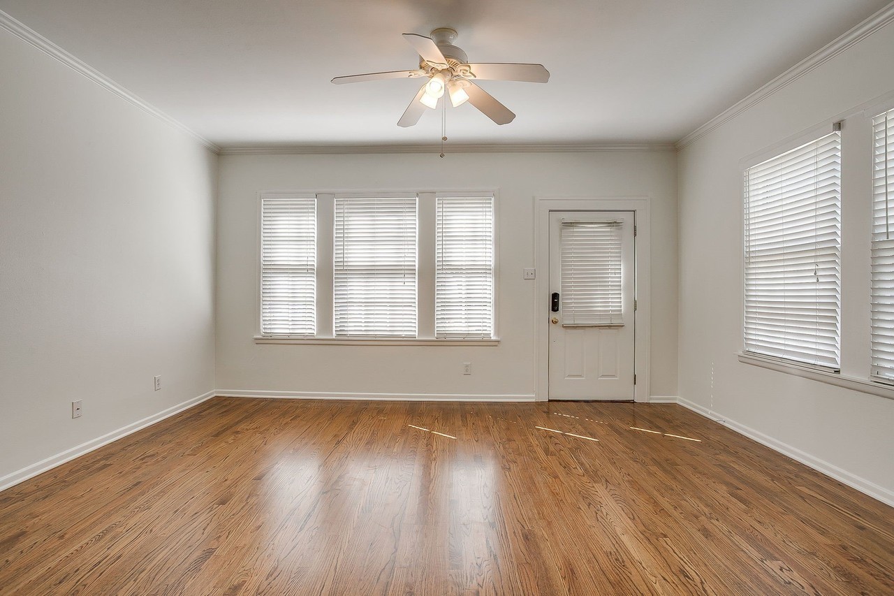 1622 Mistletoe Blvd - Photo 5 of 20