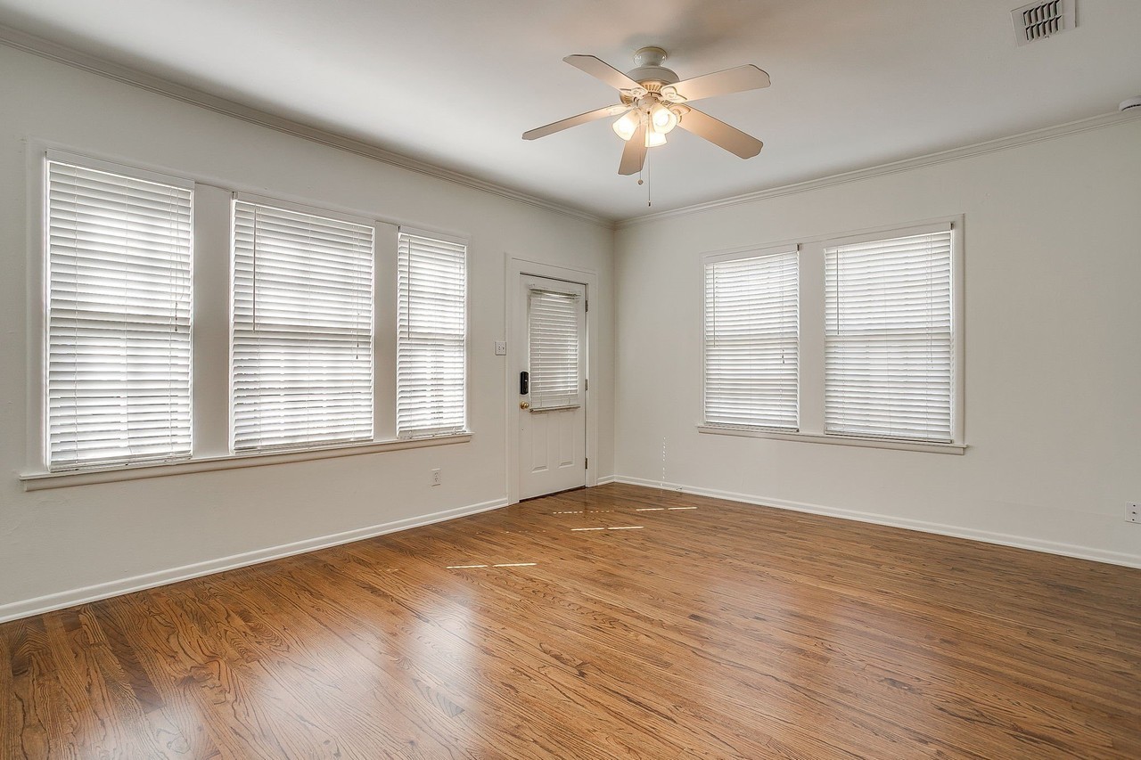 1622 Mistletoe Blvd - Photo 7 of 20
