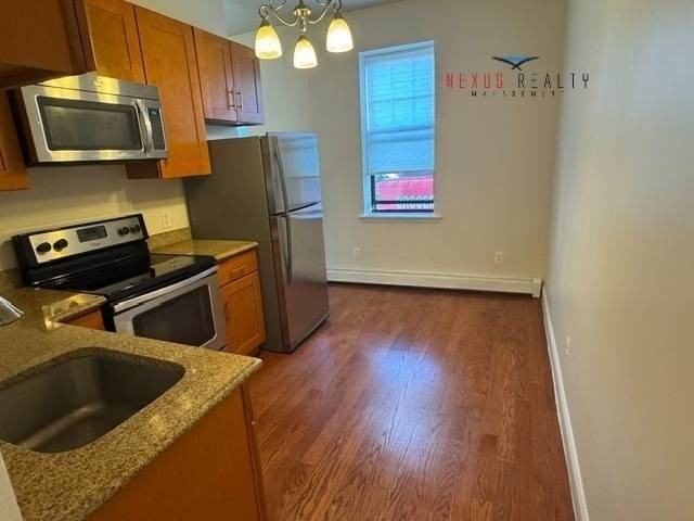 1432 College Point Blvd #1B - Photo 2 of 7