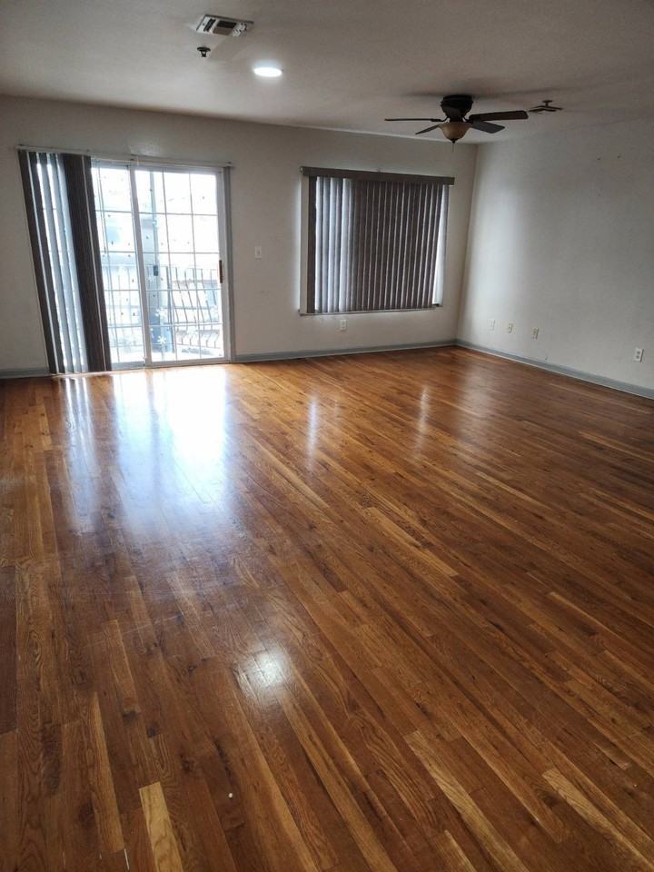 49-51 Crawford St #3 - Photo 2 of 7
