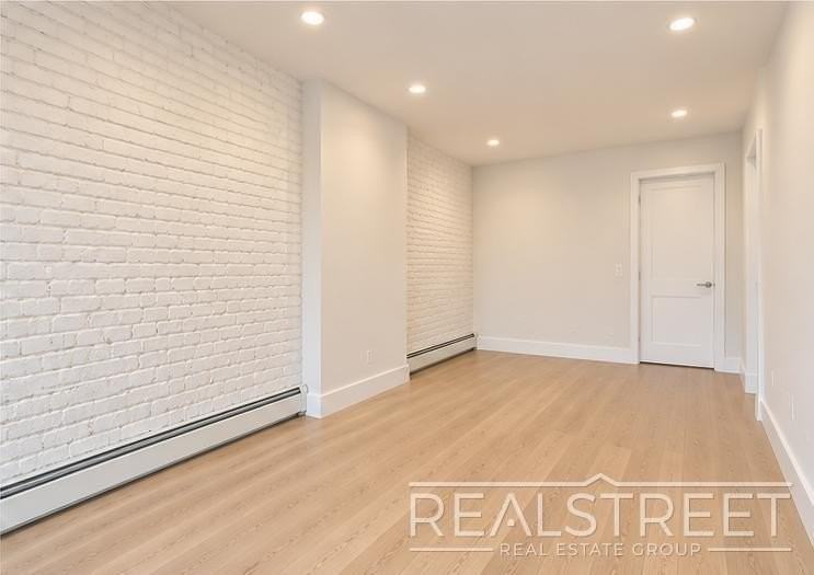 2162 Fulton St #3 - Photo 2 of 6