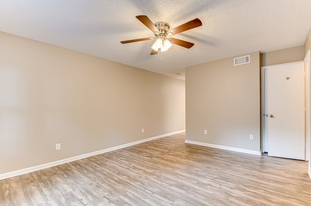 133 Chalet North Ct #133 - Photo 2 of 24