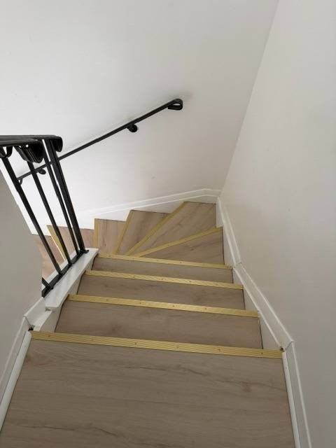 218 Howe Ave Apt 2 - Photo 7 of 11