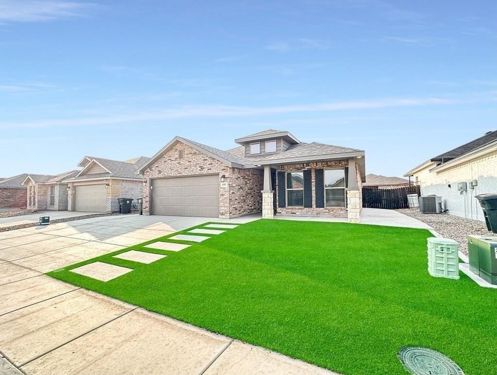 1337 Masquerade Blvd - Photo 2 of 26