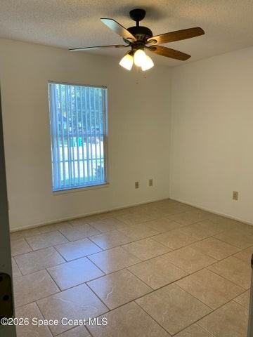 5537 Flint Rd - Photo 6 of 15