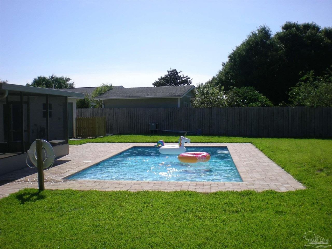 11606 Chanticleer Dr - Photo 4 of 29