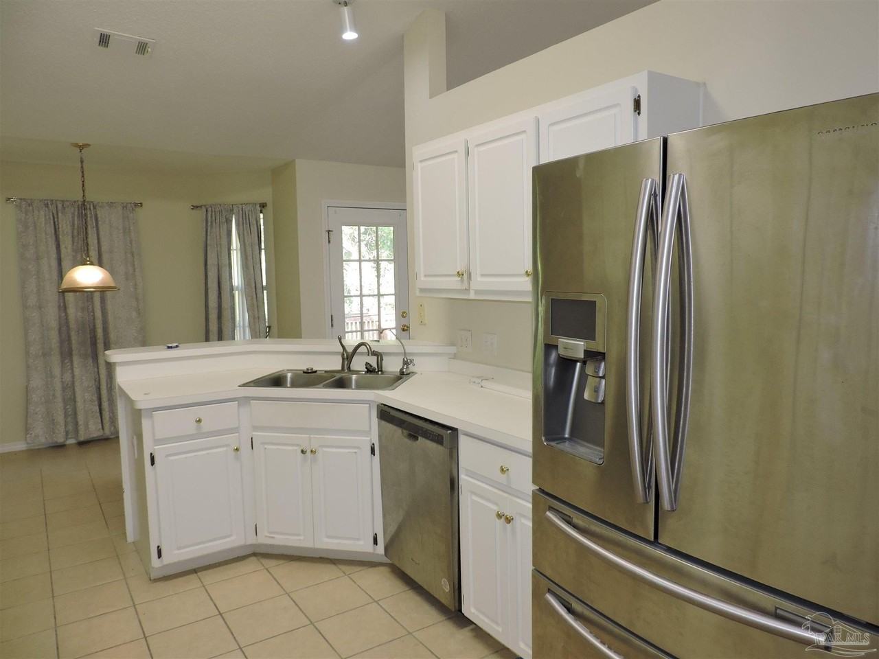 2145 Jarrod Dr - Photo 4 of 30