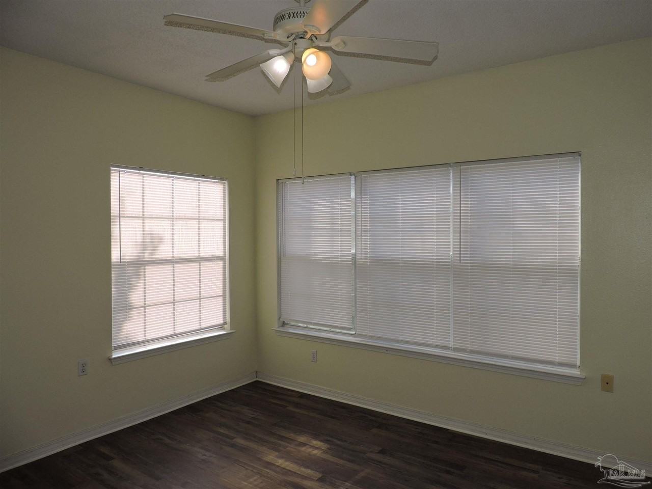 1284 Jasper St - Photo 7 of 28