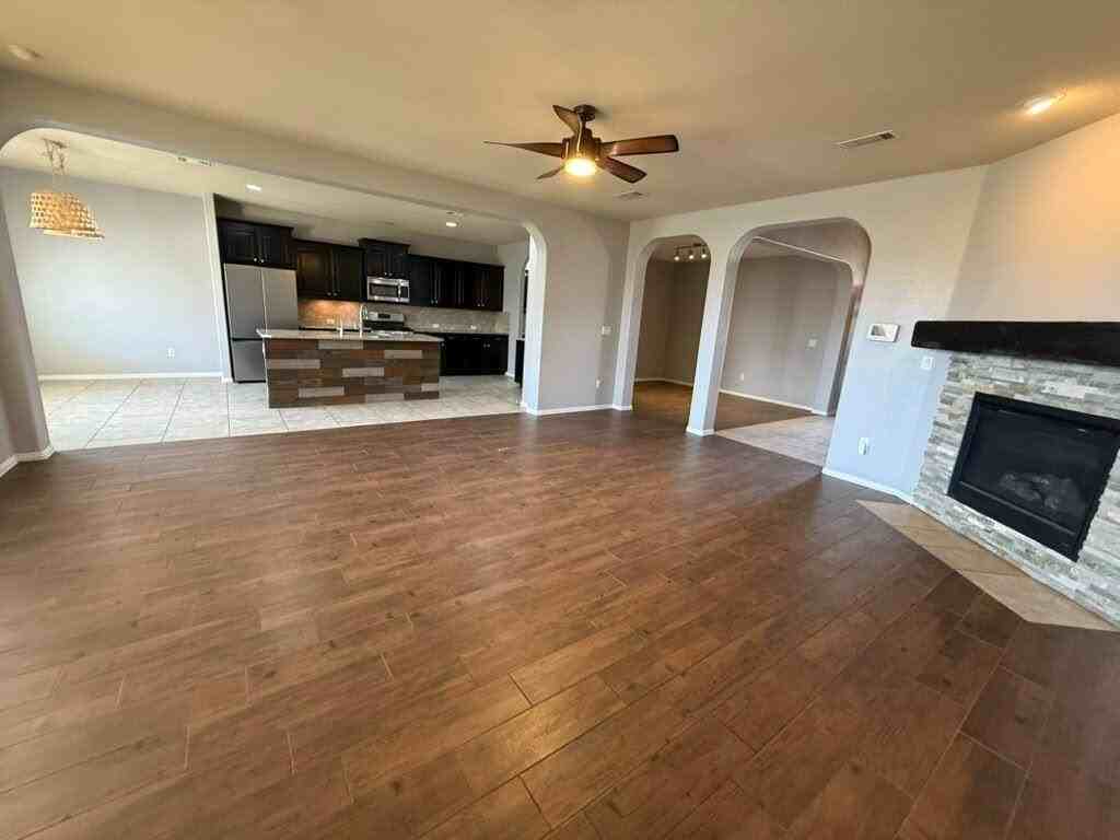 1514 Cerrillos Ave - Photo 7 of 23