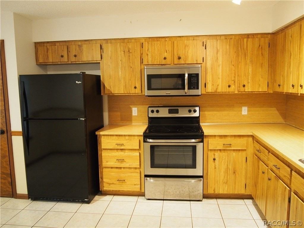 210 Talmage Ave - Photo 3 of 20