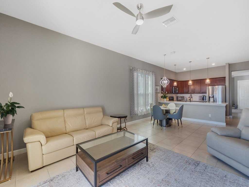 1804 Berkshire Cir Sw - Photo 3 of 32