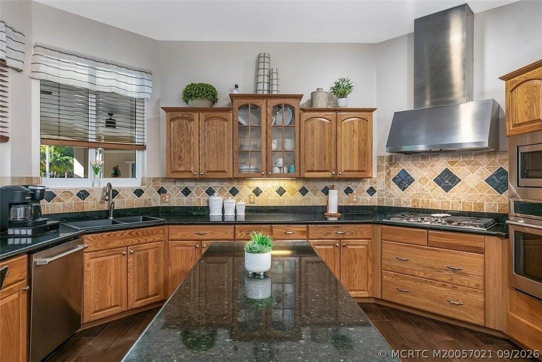 1064 Sw Pigeon Plum Way - Photo 7 of 21