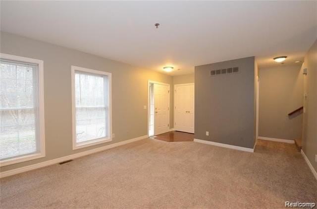 263 S Village Way #23 - Photo 5 of 37