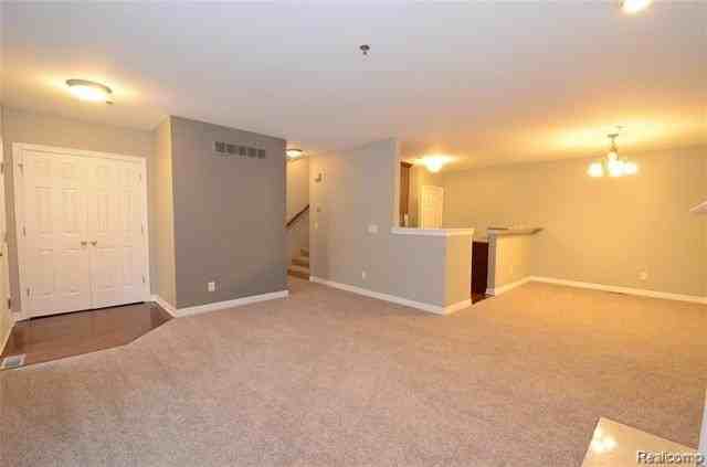 263 S Village Way #23 - Photo 6 of 37