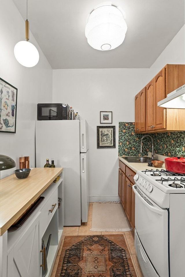274 Hancock St - Photo 4 of 5