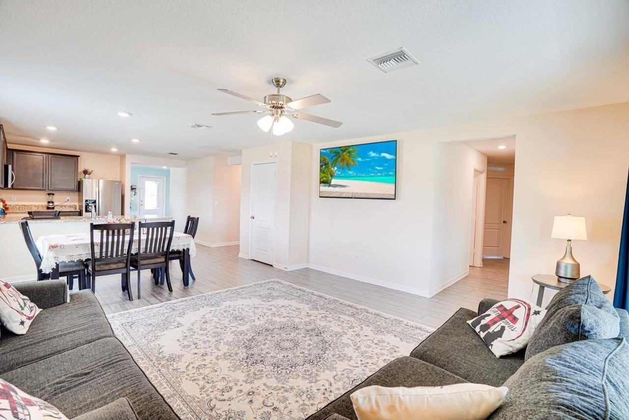 5361 Imagination Dr - Photo 6 of 36