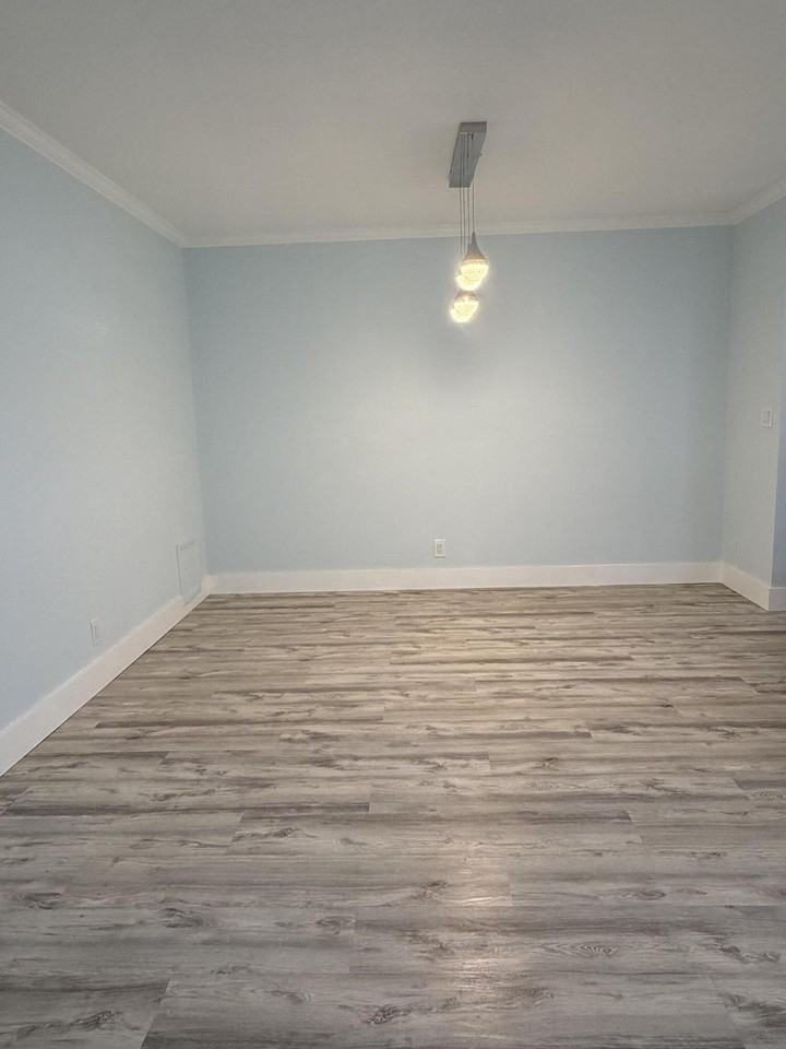 14516 Canalview Dr #B - Photo 6 of 15