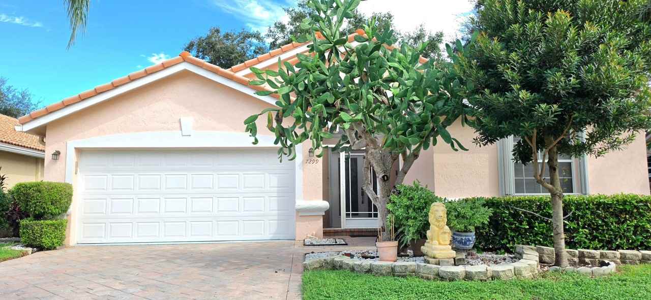7299 Lugano Dr - Photo 2 of 43